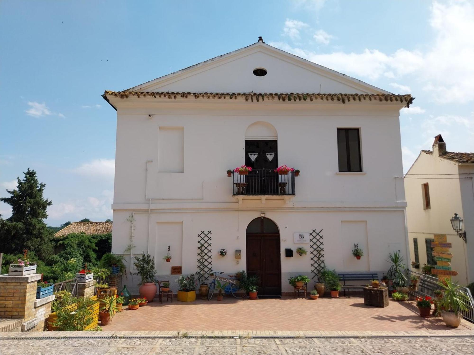 Dimora Amina Bed and Breakfast Loreto Aprutino Buitenkant foto