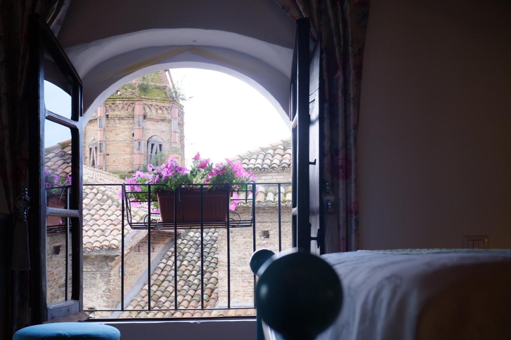 Dimora Amina Bed and Breakfast Loreto Aprutino Buitenkant foto