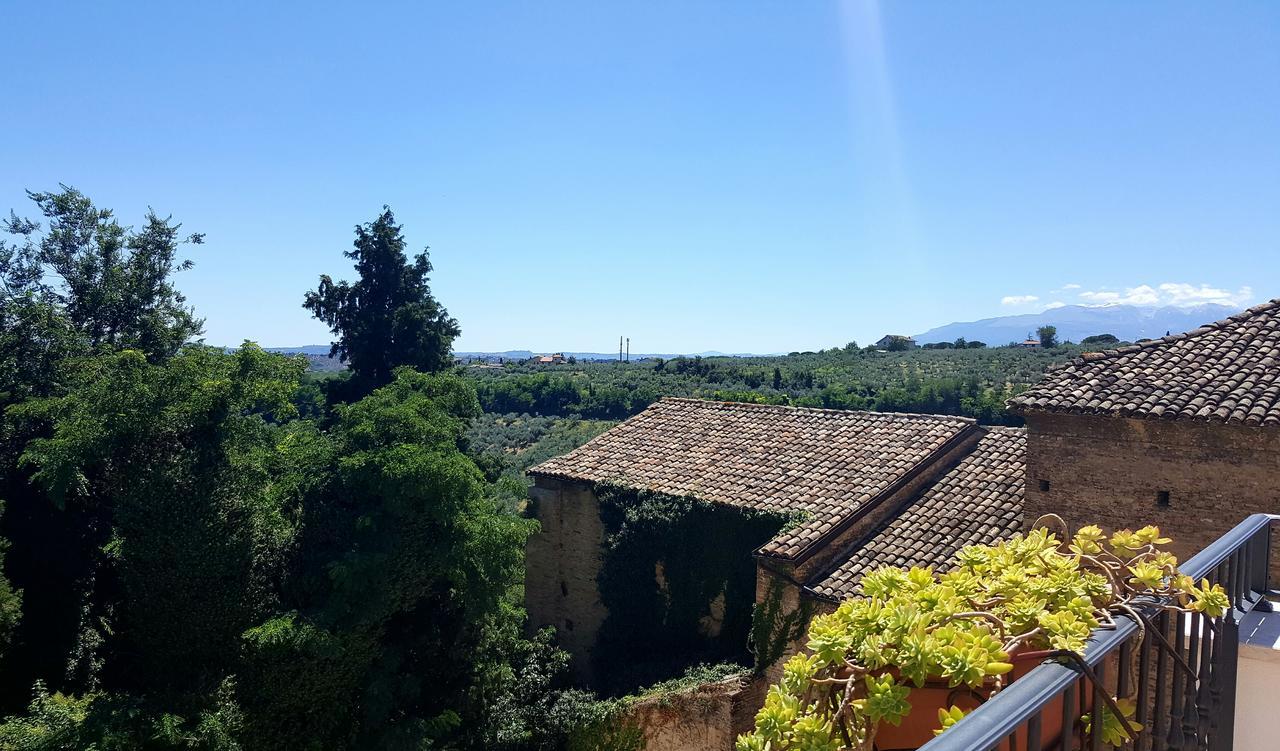 Dimora Amina Bed and Breakfast Loreto Aprutino Buitenkant foto